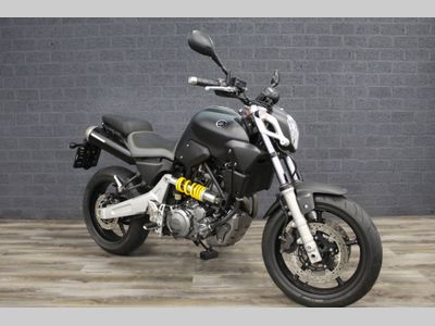 YAMAHA MT 03 – foto 3