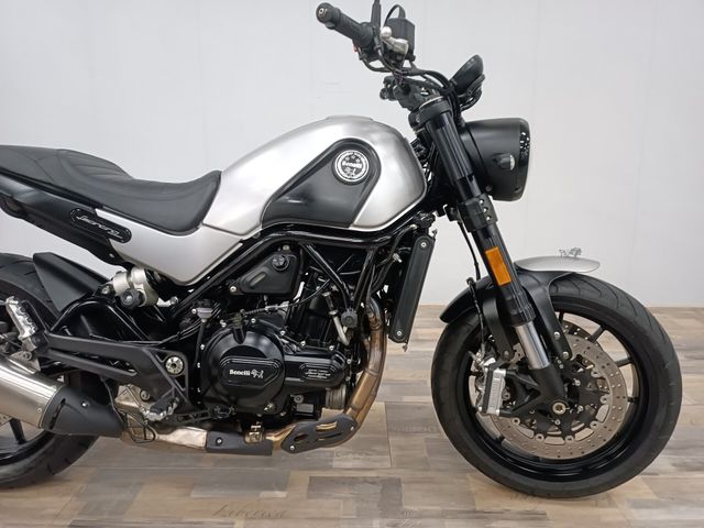 benelli - leoncino-500