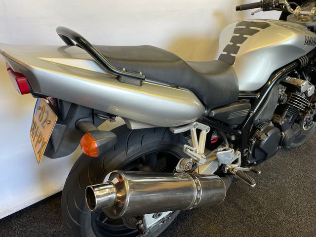 yamaha - fzs-600-fazer