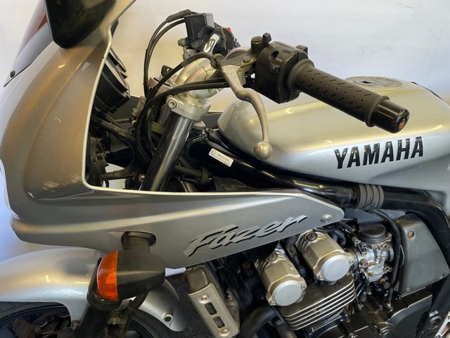 yamaha - fzs-600-fazer