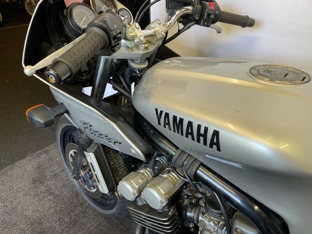 yamaha - fzs-600-fazer
