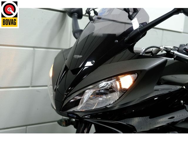 yamaha - fzs-600-fazer