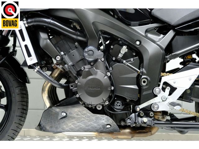 yamaha - fzs-600-fazer