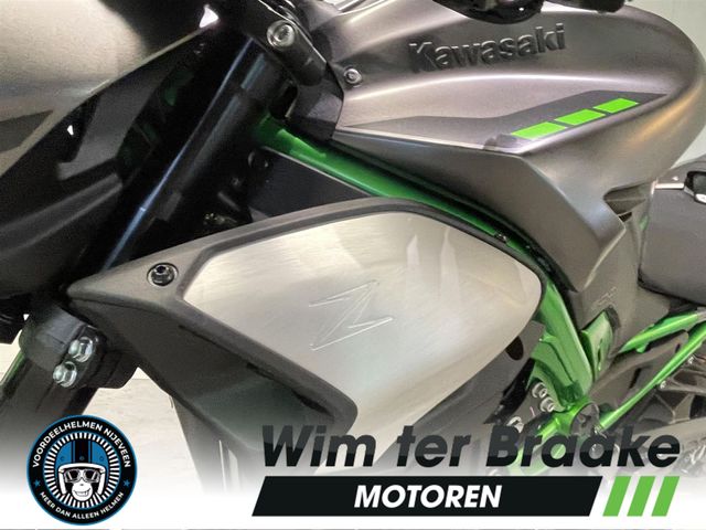 kawasaki - z900