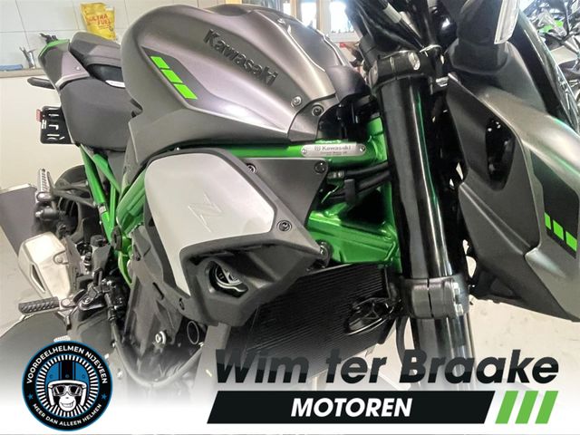 kawasaki - z900