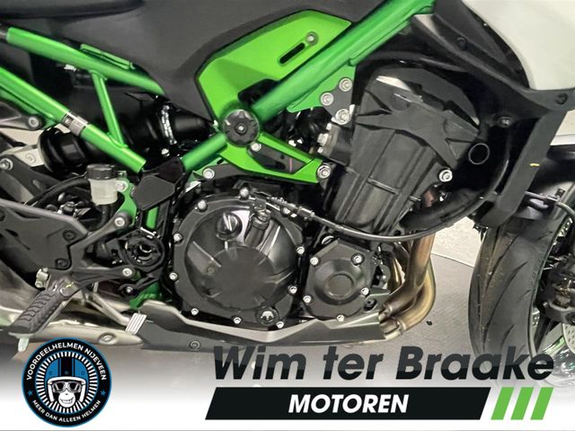 kawasaki - z900