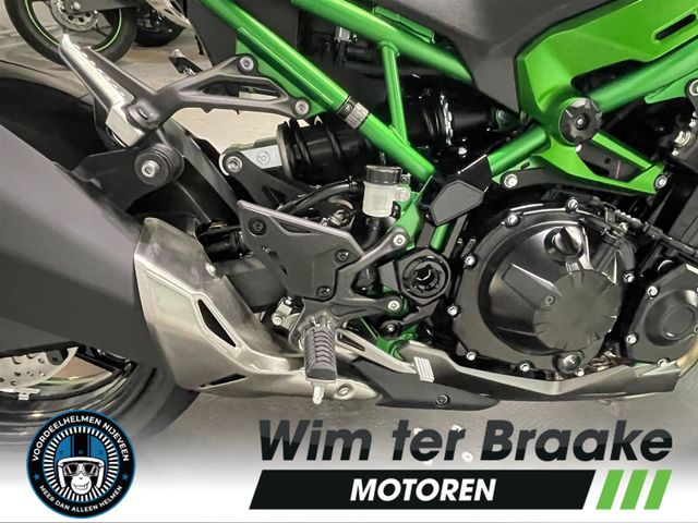 kawasaki - z900