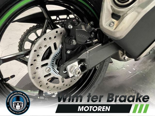 kawasaki - z900