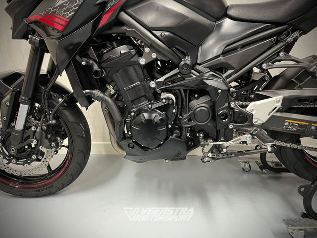 kawasaki - z900