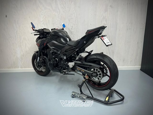 kawasaki - z900