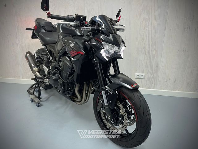 kawasaki - z900