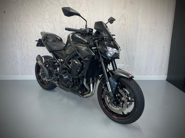 kawasaki - z900