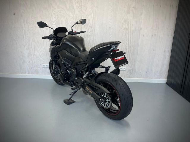 kawasaki - z900