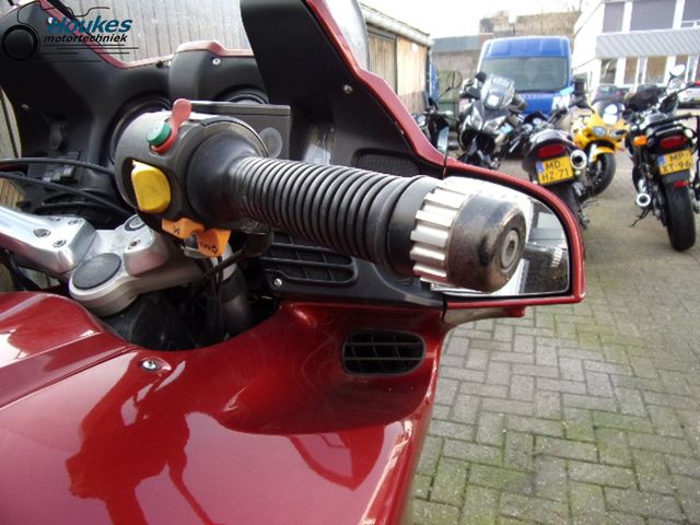 bmw - r-1100-rt