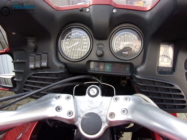 bmw - r-1100-rt