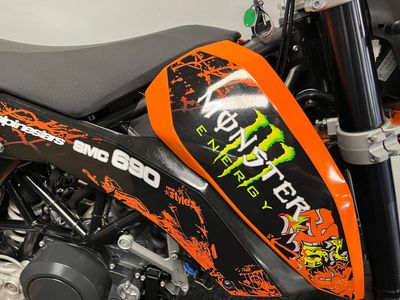 KTM 690 SMC – foto 3