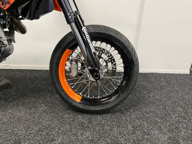 ktm - 690-smc