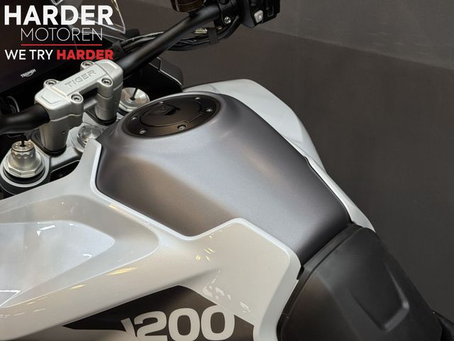 triumph - tiger-1200-gt-pro