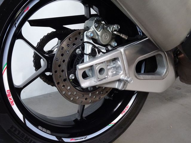 aprilia - tuono-v4-1100