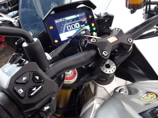 aprilia - tuono-v4-1100