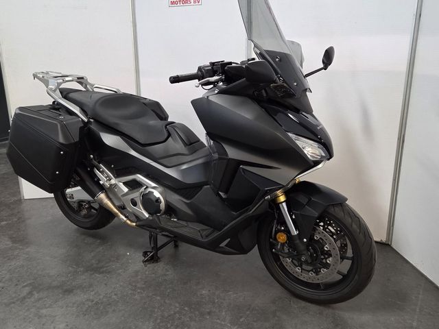 honda - forza-750