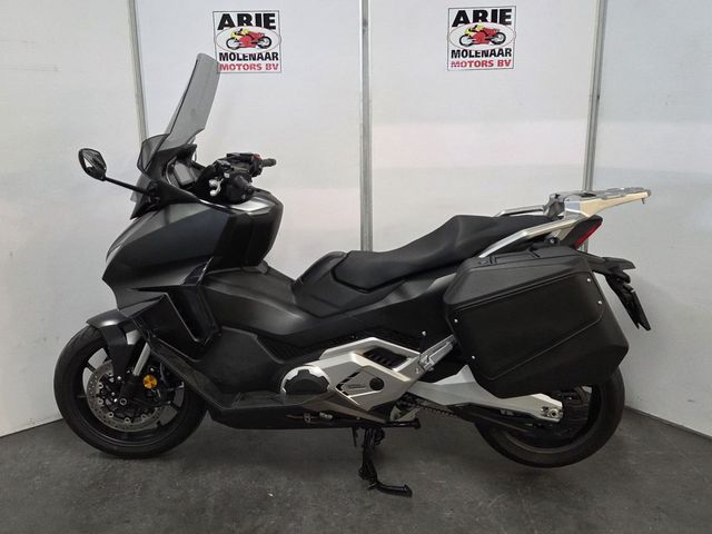 honda - forza-750