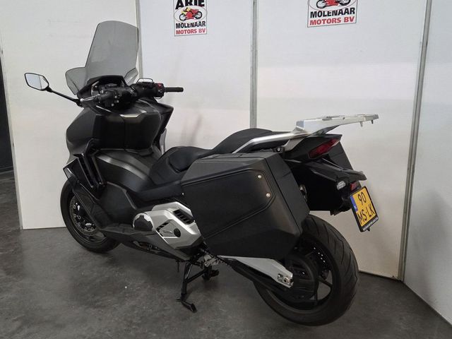 honda - forza-750