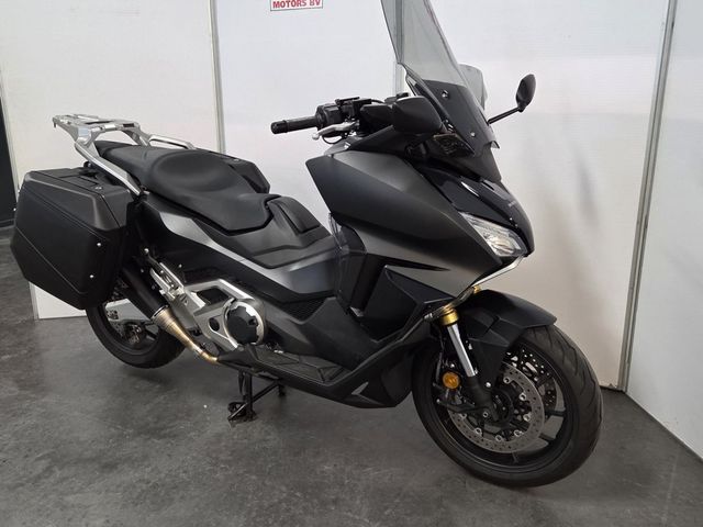 honda - forza-750