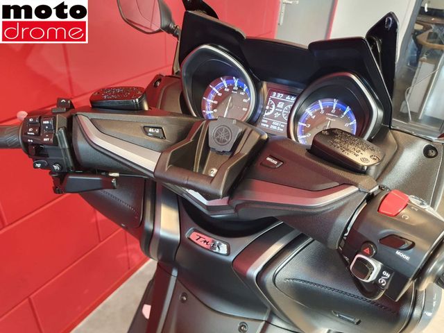 yamaha - tmax-tech-max-560