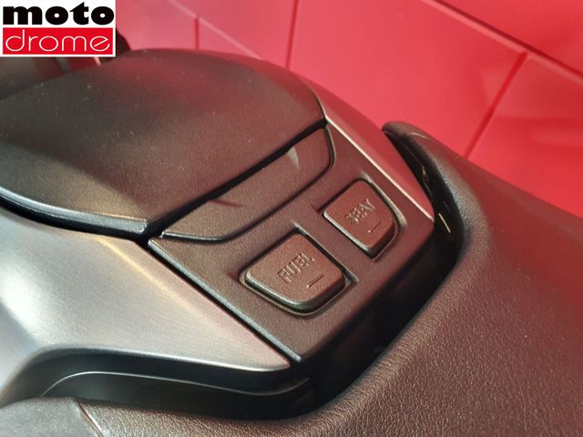 yamaha - tmax-tech-max-560