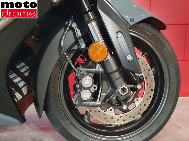 yamaha - tmax-tech-max-560