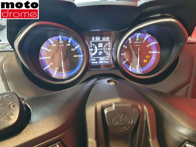 yamaha - tmax-tech-max-560