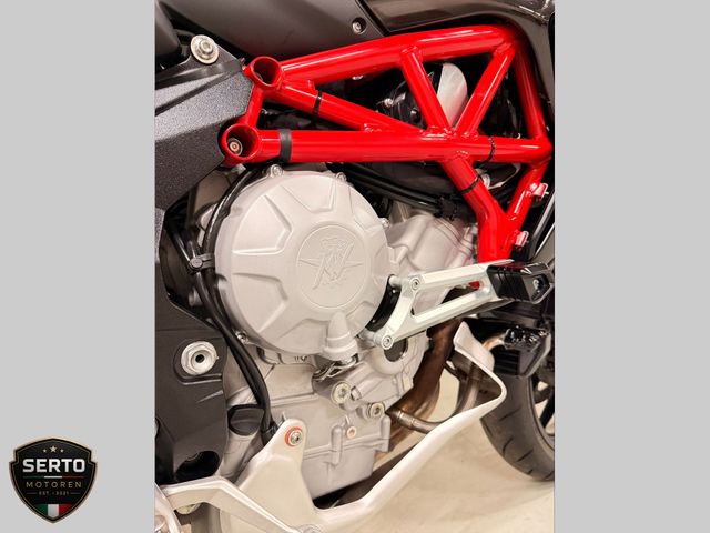 mv-agusta - rivale-800