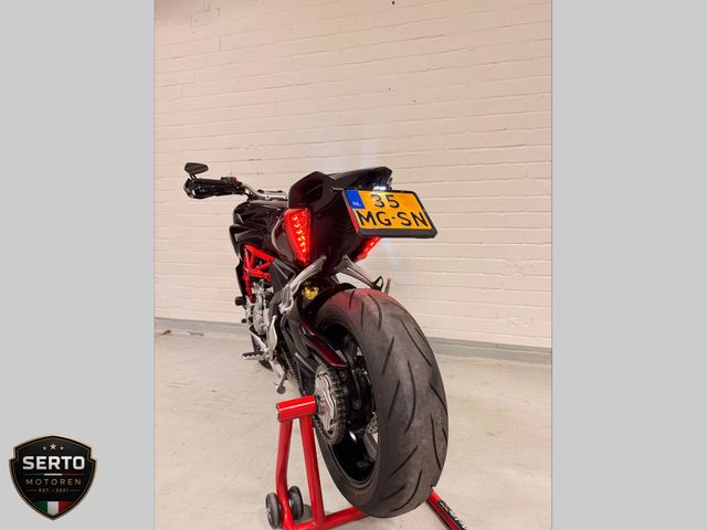 mv-agusta - rivale-800