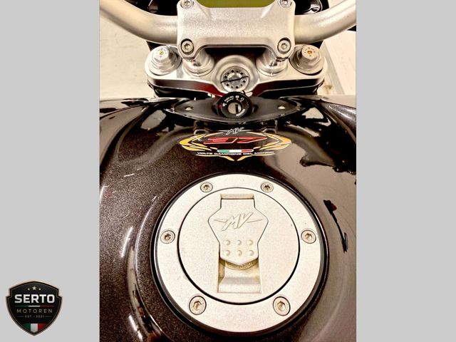 mv-agusta - rivale-800