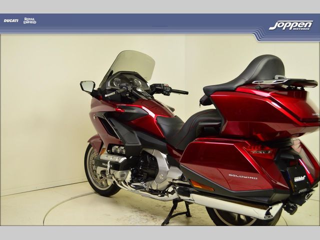 honda - gl-1800-goldwing