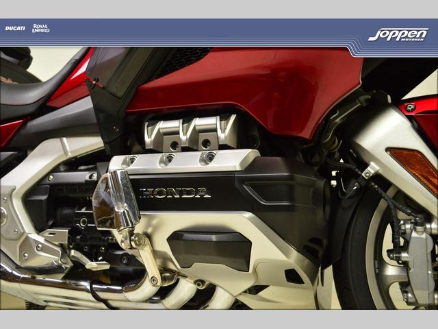 honda - gl-1800-goldwing