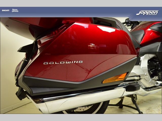 honda - gl-1800-goldwing