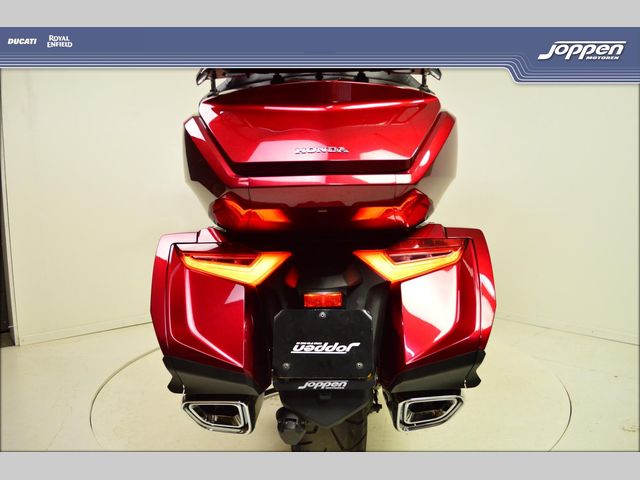 honda - gl-1800-goldwing