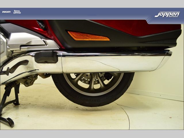 honda - gl-1800-goldwing