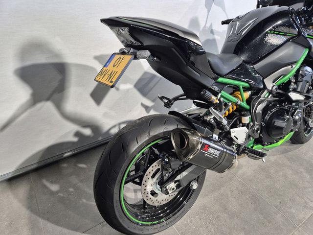 kawasaki - z900-se