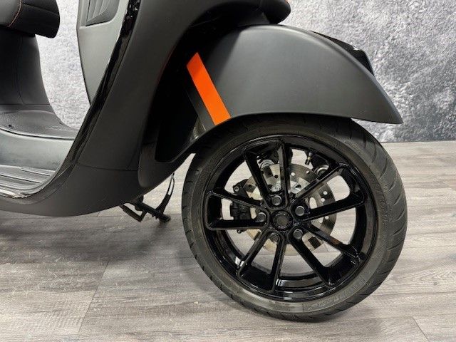 vespa - gts-300-super-sport