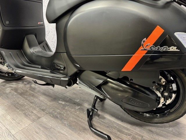 vespa - gts-300-super-sport