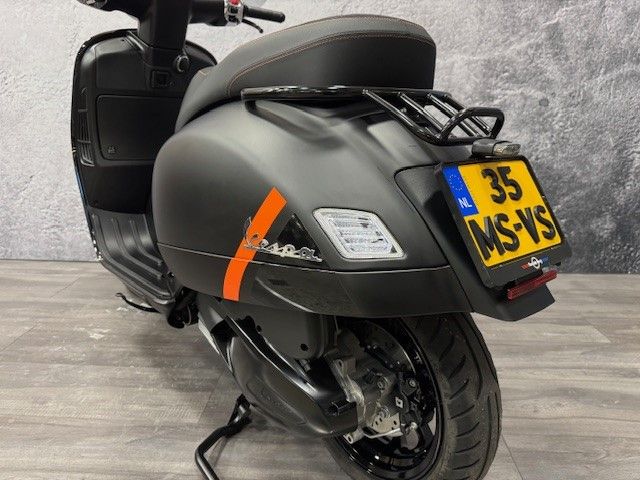 vespa - gts-300-super-sport