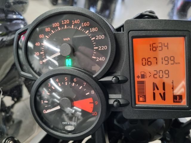 bmw - f-800-gs