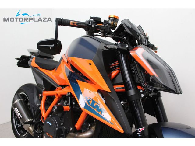 ktm - 1290-super-duke-r