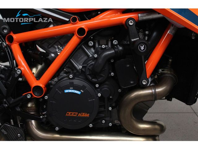 ktm - 1290-super-duke-r