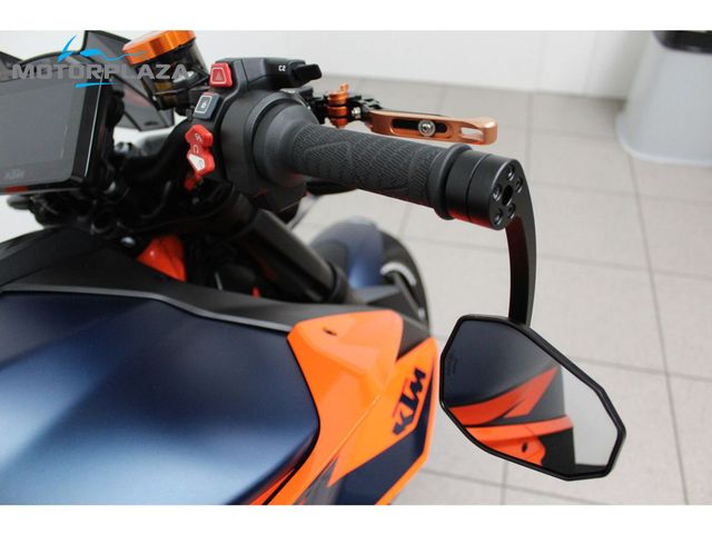 ktm - 1290-super-duke-r