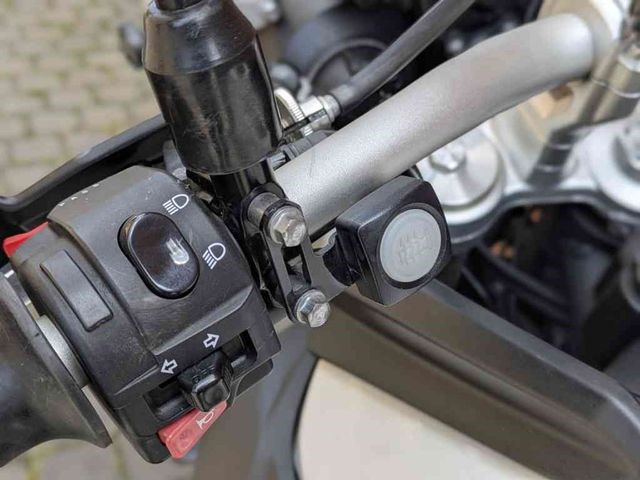triumph - tiger-800-xca