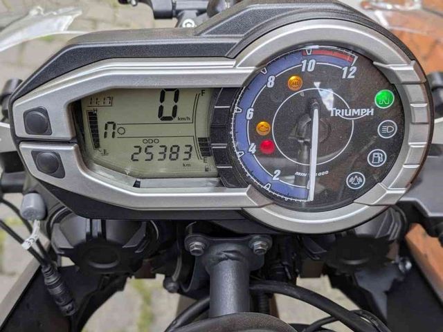 triumph - tiger-800-xca